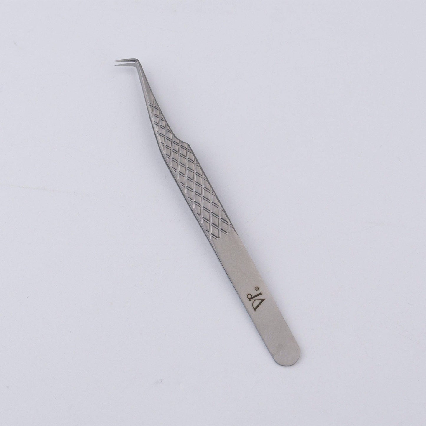 Stunning Silver | 90 Degree Volume Tweezer