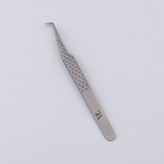 Stunning Silver | 90 Degree Volume Tweezer